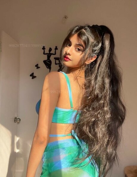 Aishwarya Harishankar top actress pics