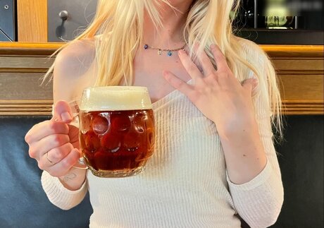 Mariia Well pornstar high quality picture