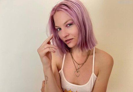 Mariia Well art actress images