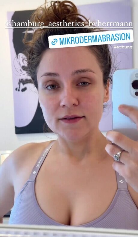 Regina Hixt star pornographic galleries