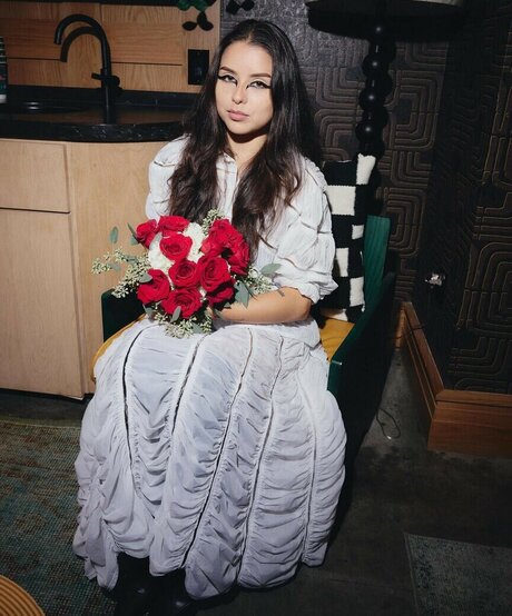 Lexa Gates model top pictures