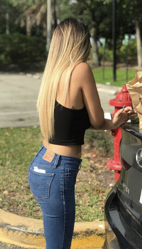 ladyboy xxx onlyfans hd images