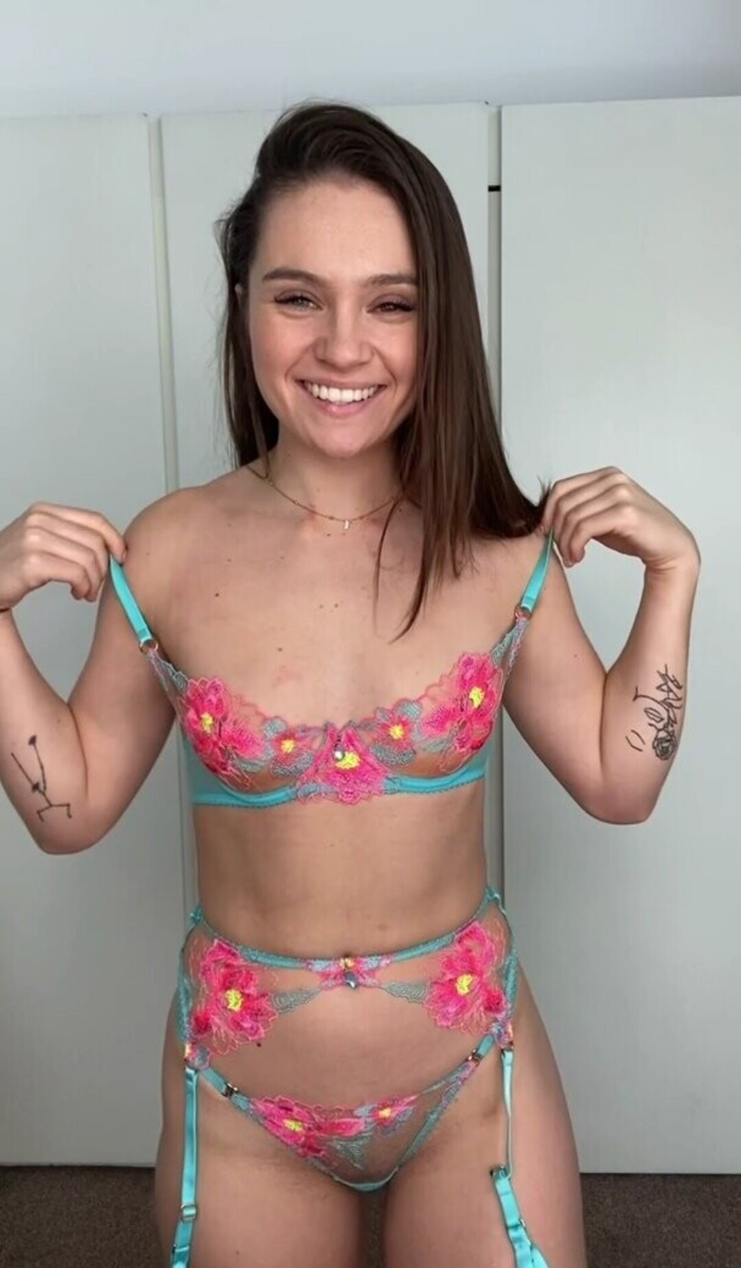 Wer ist sie pornstar exclusive photo