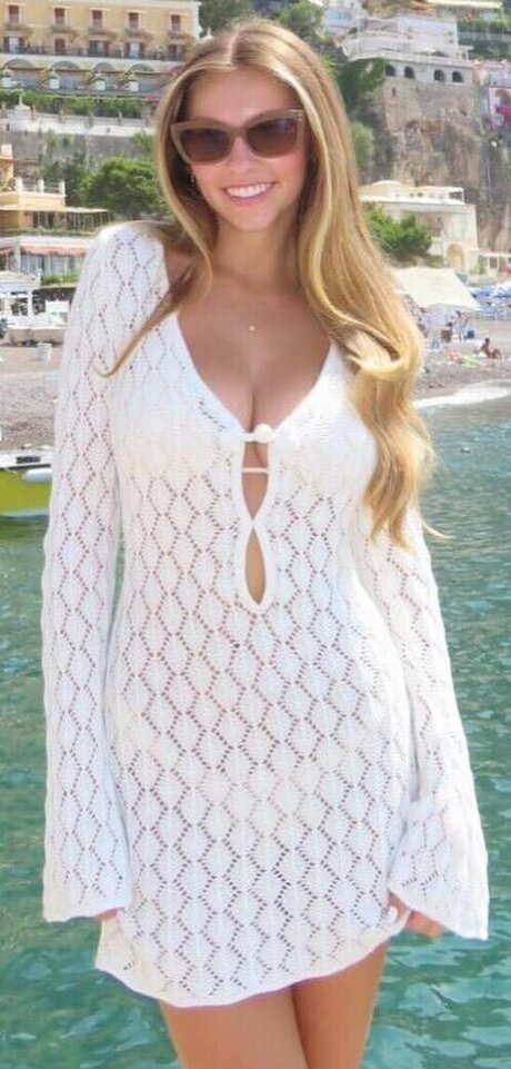 Mia Steele adult model picture