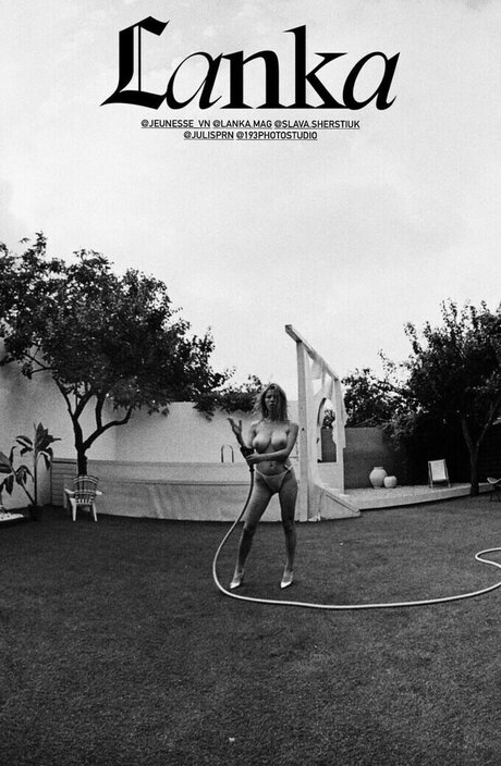 jeunesse vn nude model photo