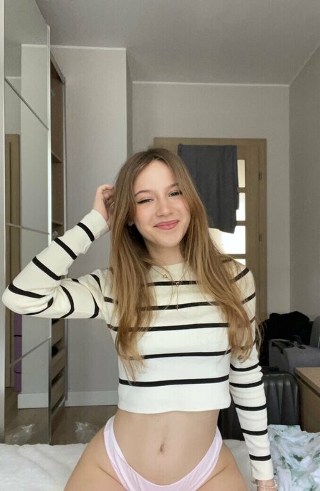 Flora Cole pornstar perfect images