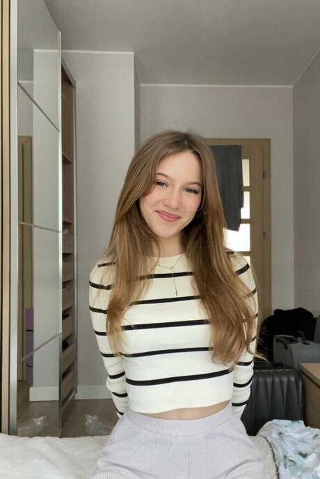 Flora Cole erotic model archive