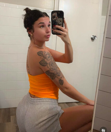 summergipson23 pornstar sexy image