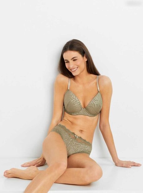 Paulina Fuchs pornstar perfect pics