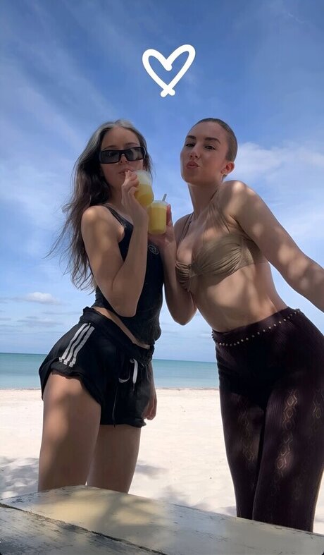 nadinebreaty model pretty pictures