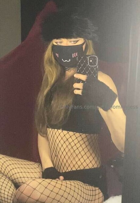 GothMommyJess erotic star img