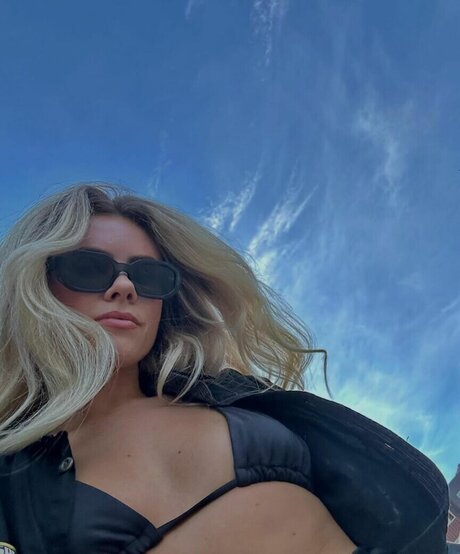 Peyton Cole pornstar adult photos