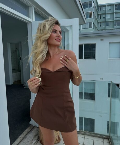 Peyton Cole free star pictures