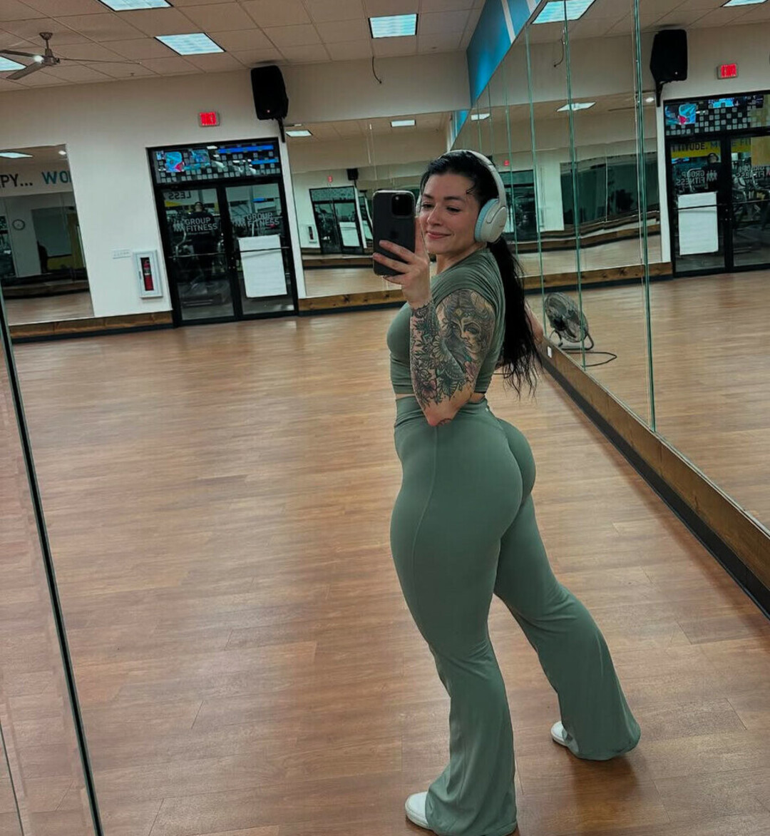 Hopemfnoe nudes model image