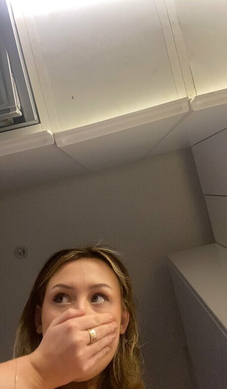 Kiera Bridget sex model pics