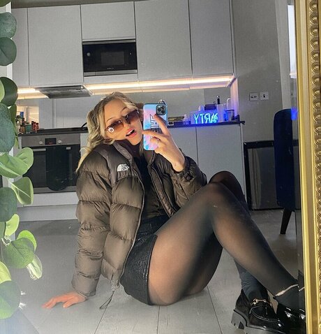 Kiera Bridget model nice pics