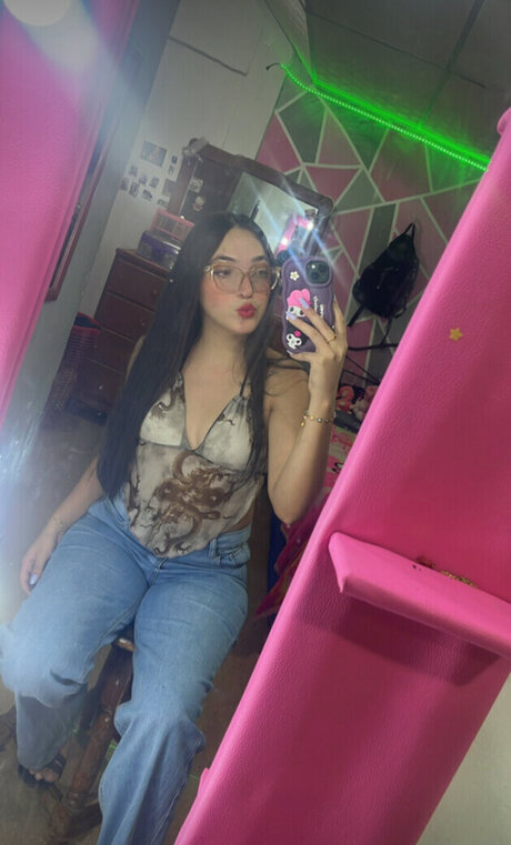 Elixnx00 model sexy images