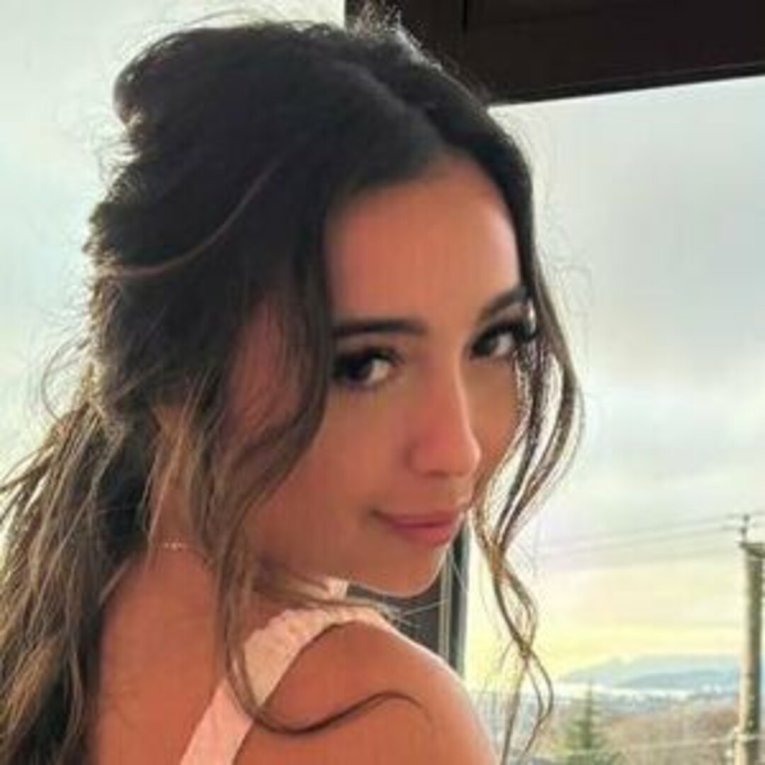 Em psaila nude model pics