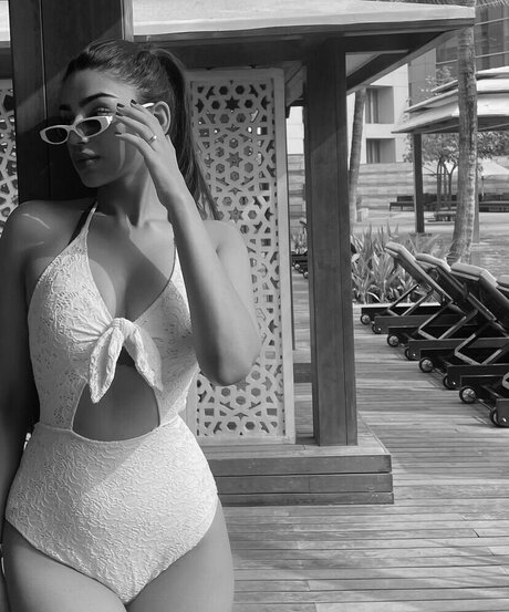 Pakhi Gadh hot model img