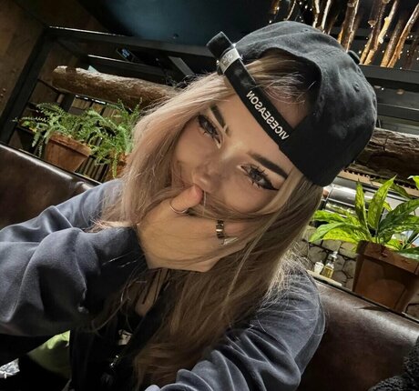 selfie nude onlyfans free pictures