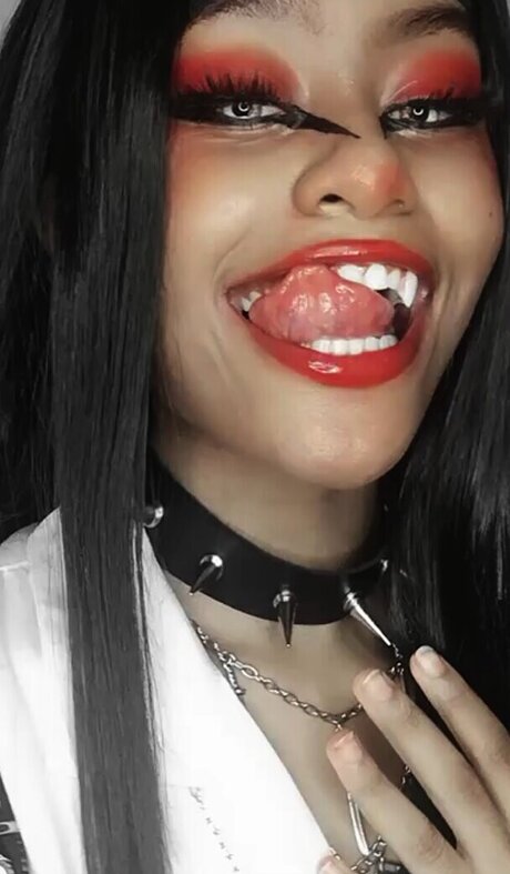 Princess Sachiko model erotic pic