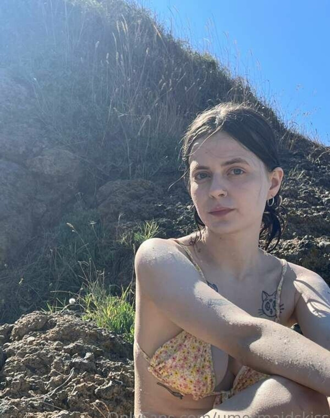 Mermaids Kiss nude actress photo