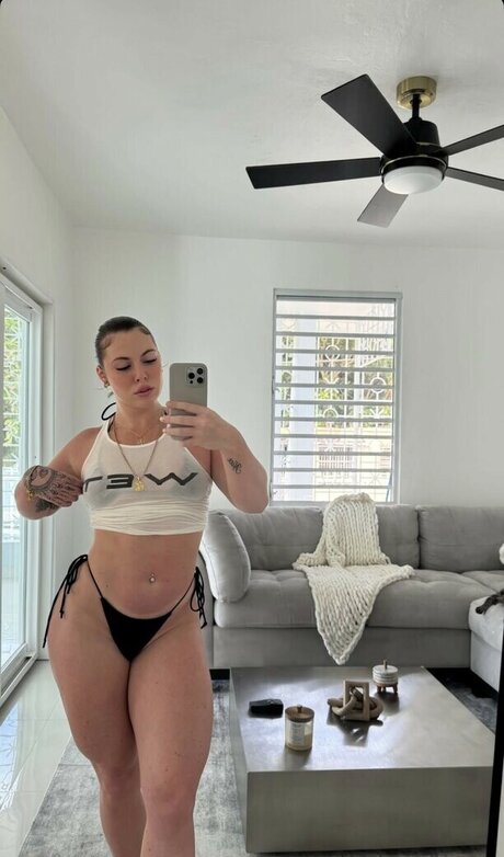 nicolecarluccii pornstar sex photo