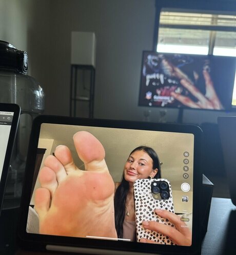 Kylie Mogen free model photo