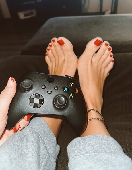 Kylie Mogen star exclusive photo