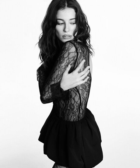 ebrarkrbkn model erotic picture