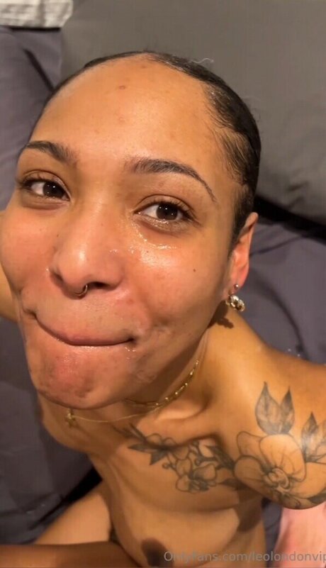 Leo London model nude photo