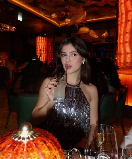 Sinem Melek Co kun beautiful star photo