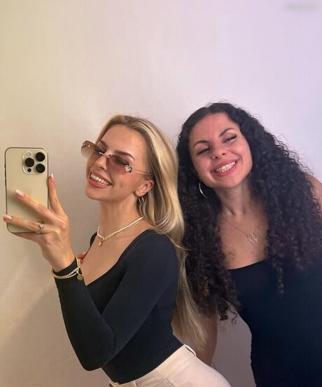 Lucia Leona pornstar exclusive pictures