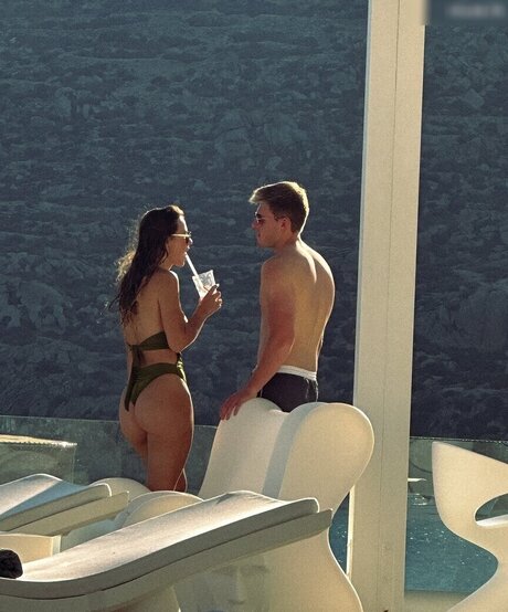 Puck Moonen nudes model images