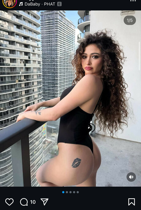 Emilyyhutchh hot model photos