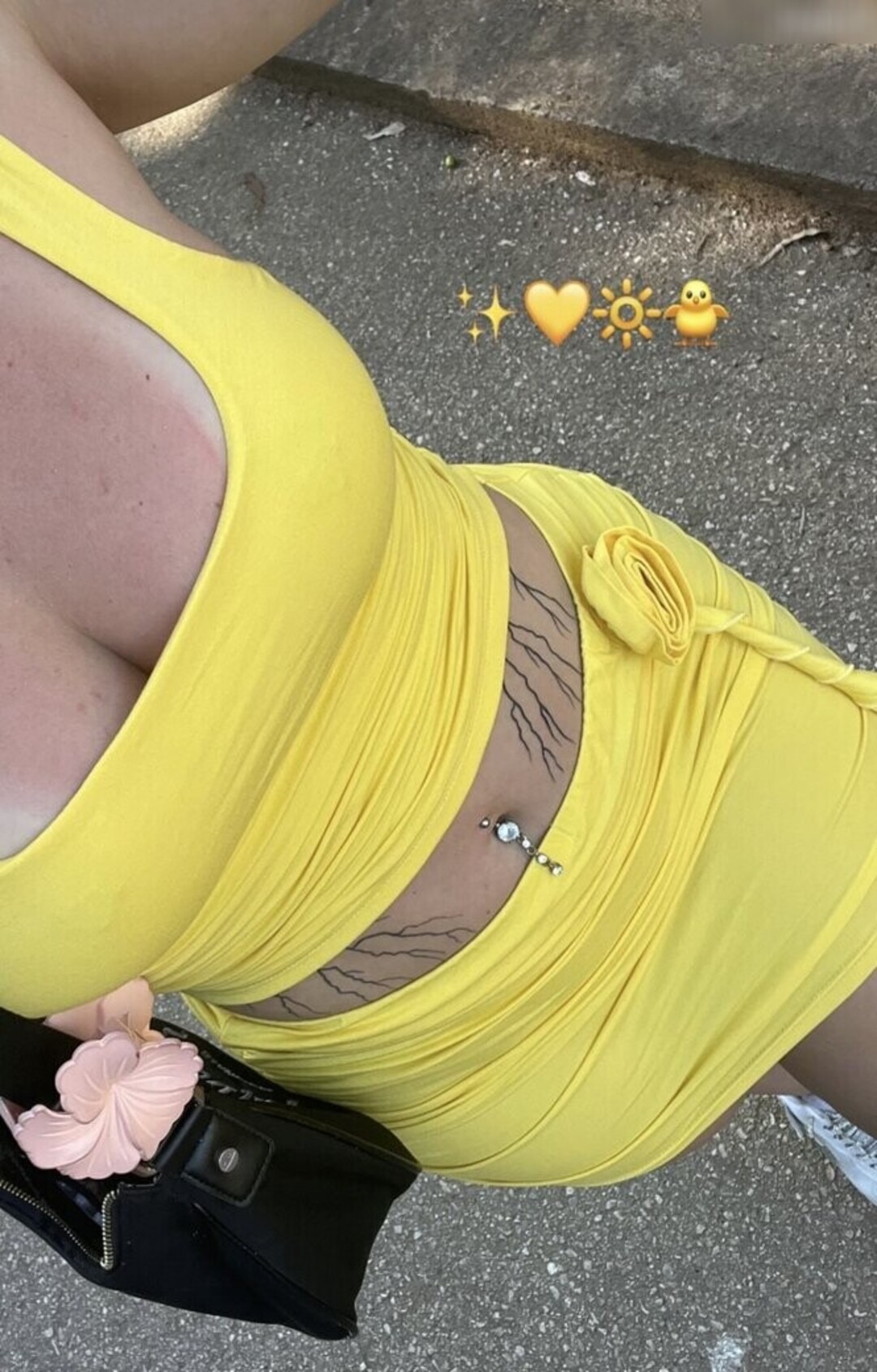 blonde babe onlyfans hot sexy pic