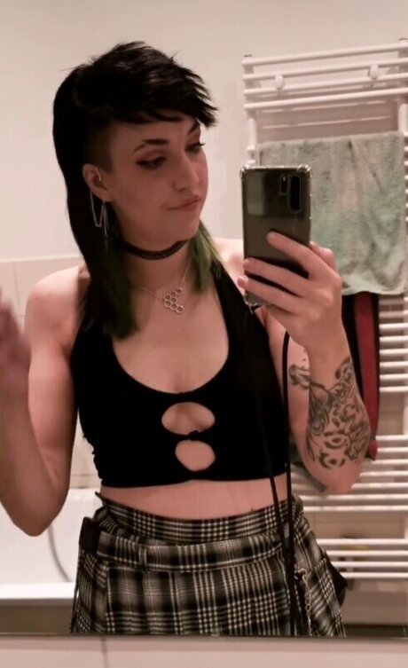 locolea pornstar nude images