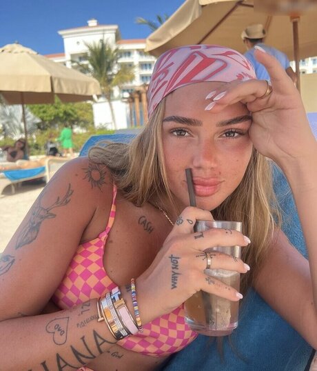 Loredana Zefi model nudes image