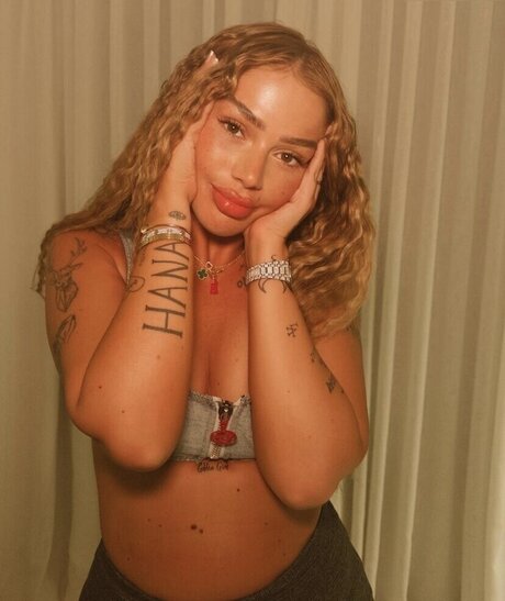 Loredana Zefi porn star galleries