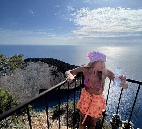 Loredana Zefi model art images