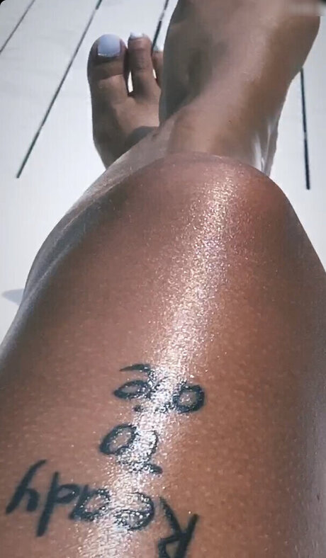 Loredana Zefi model top pictures