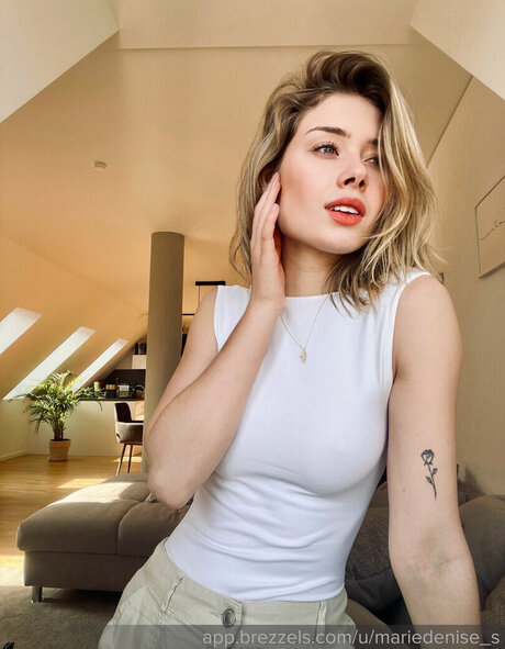 Marie Denise Schwarz model nudes img