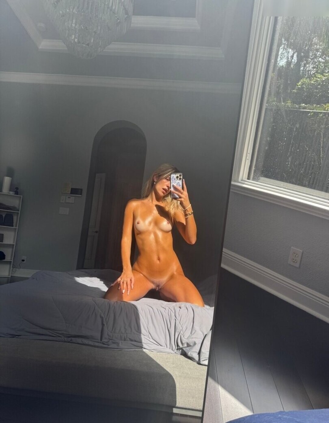 famous nude onlyfans porno archive