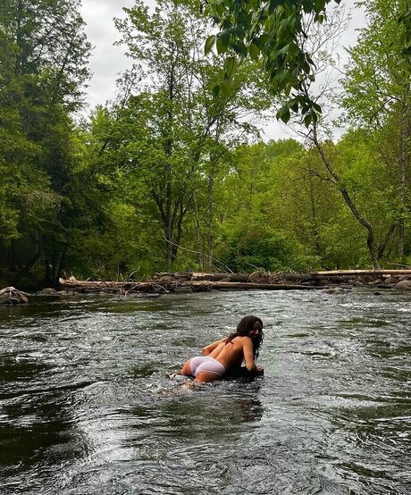 Hitchhikercourtney sex star image