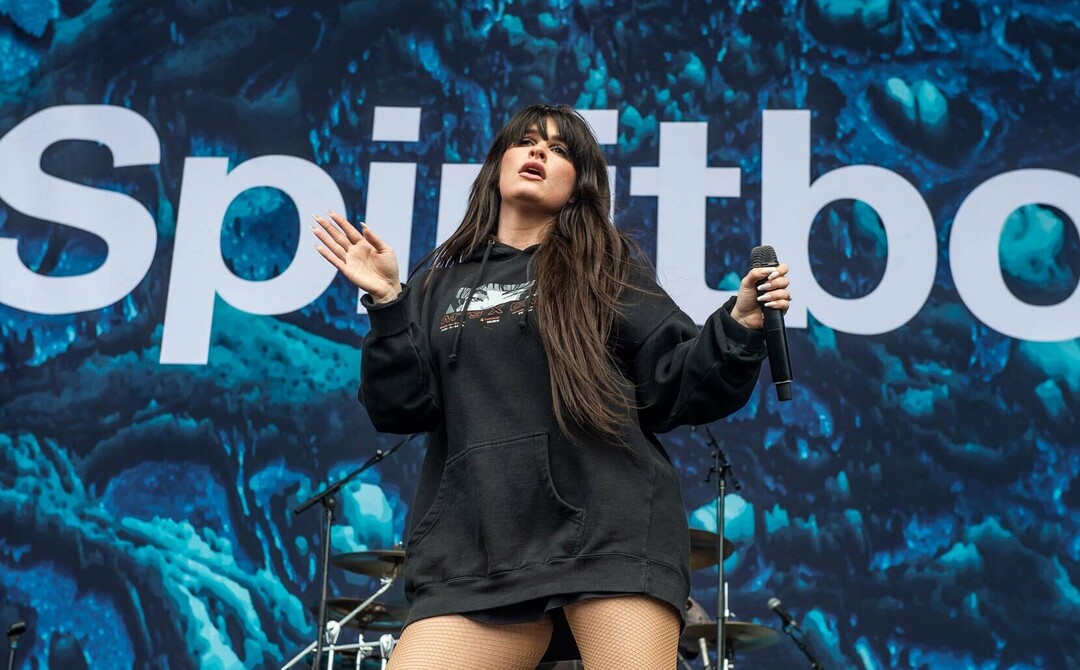 slim milf onlyfans art naked archive