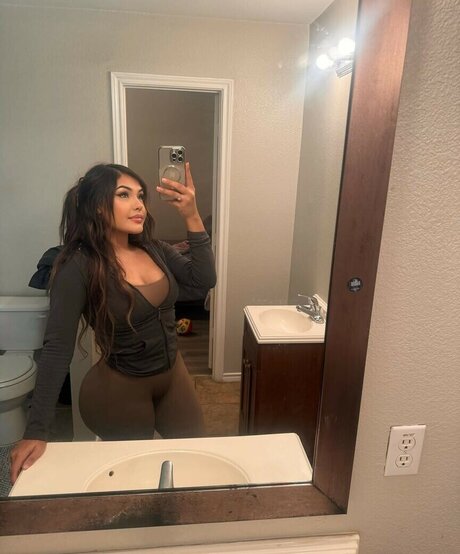 Melissamariee 11 11atm perfect actress img