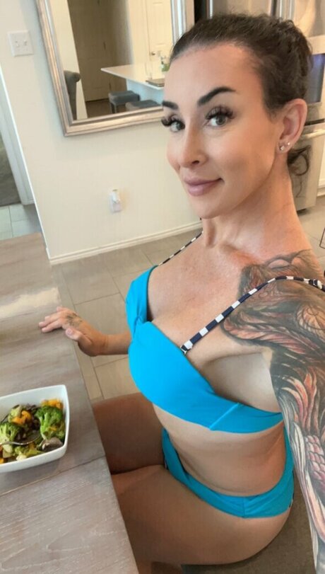 Gabbi Tuft star pictures