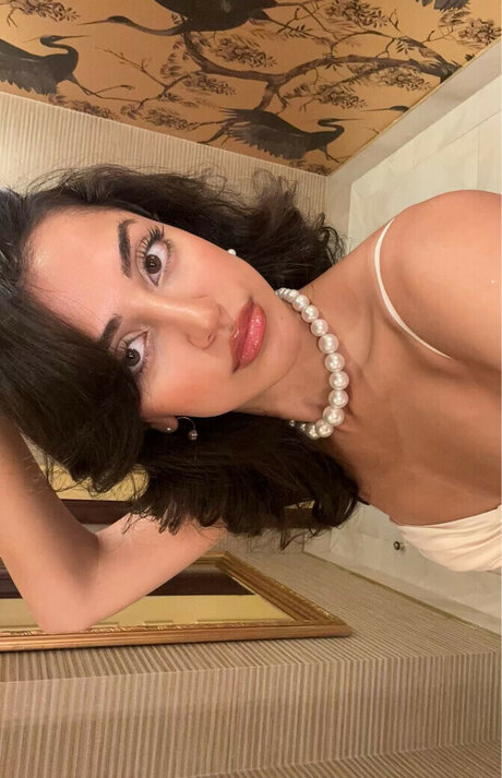 girlfriend experience onlyfans adult images