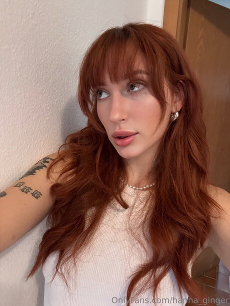 Hanna Ginger pornstar erotic pictures