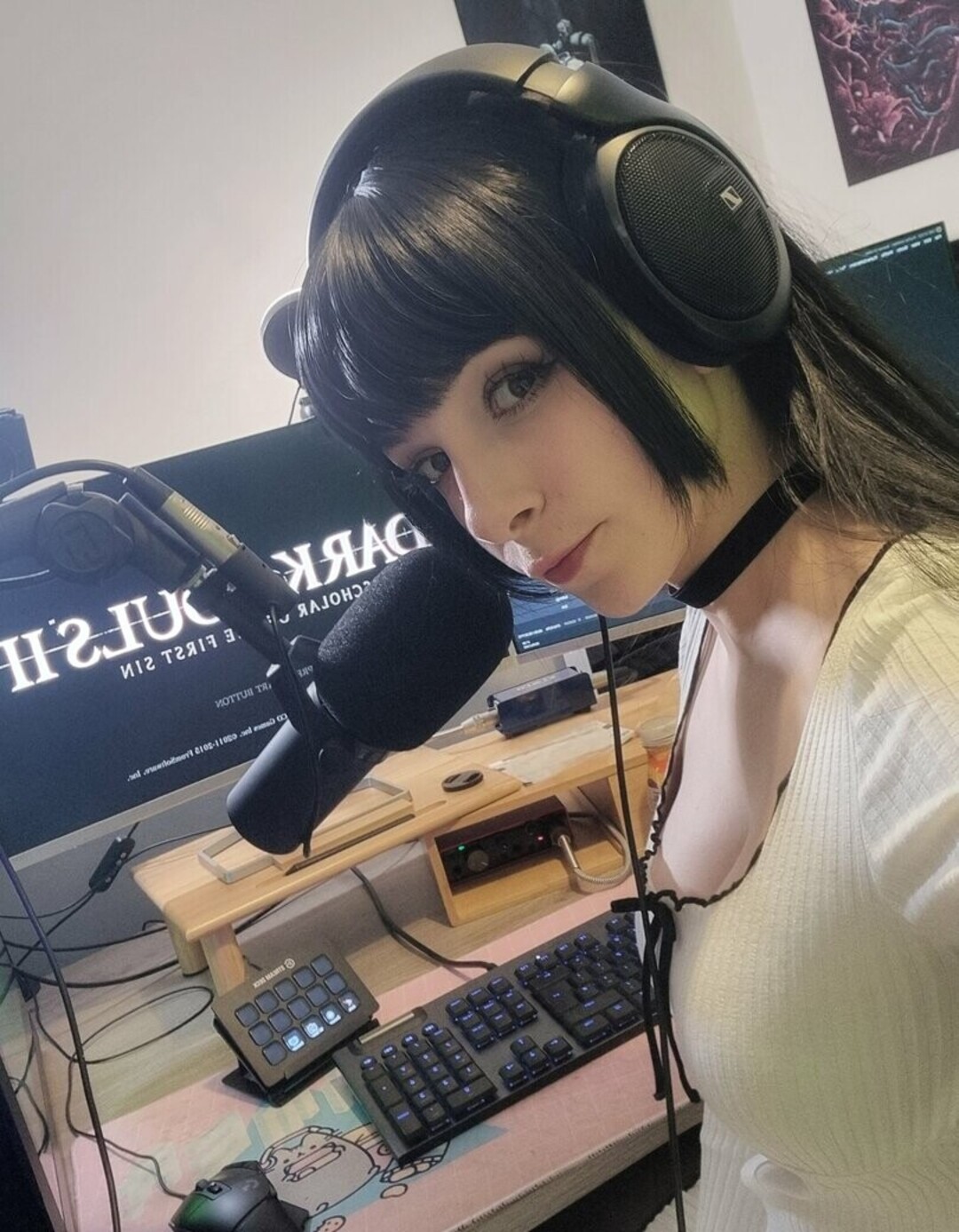 Misschalice star naked archive